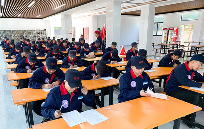 ������ѧ�������������������ǰ��